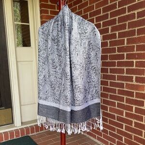 Pashmina Shawl Wrap Black & White About 70” x 28.5”